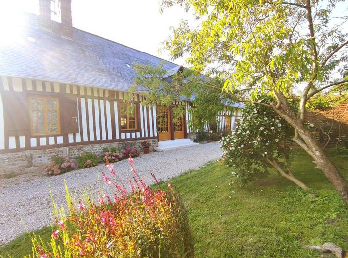 Location de vacances pour 10 personnes, avec Terrasse et Jardin dans Blosseville