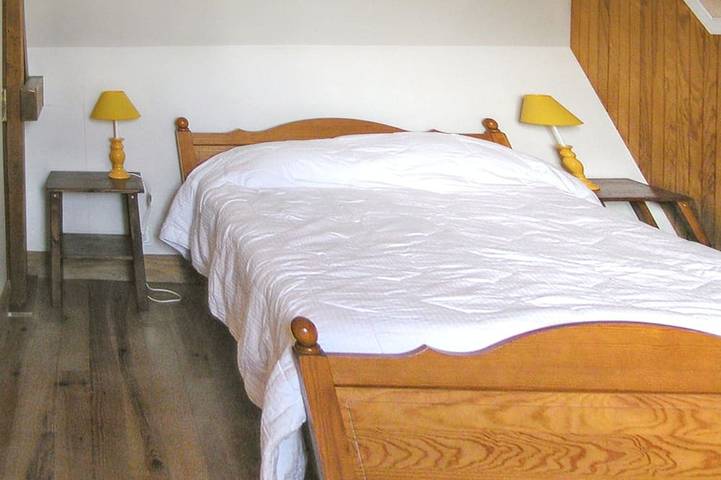 Location de vacances pour 6 personnes, avec jardin et terrasse à Issac - 2