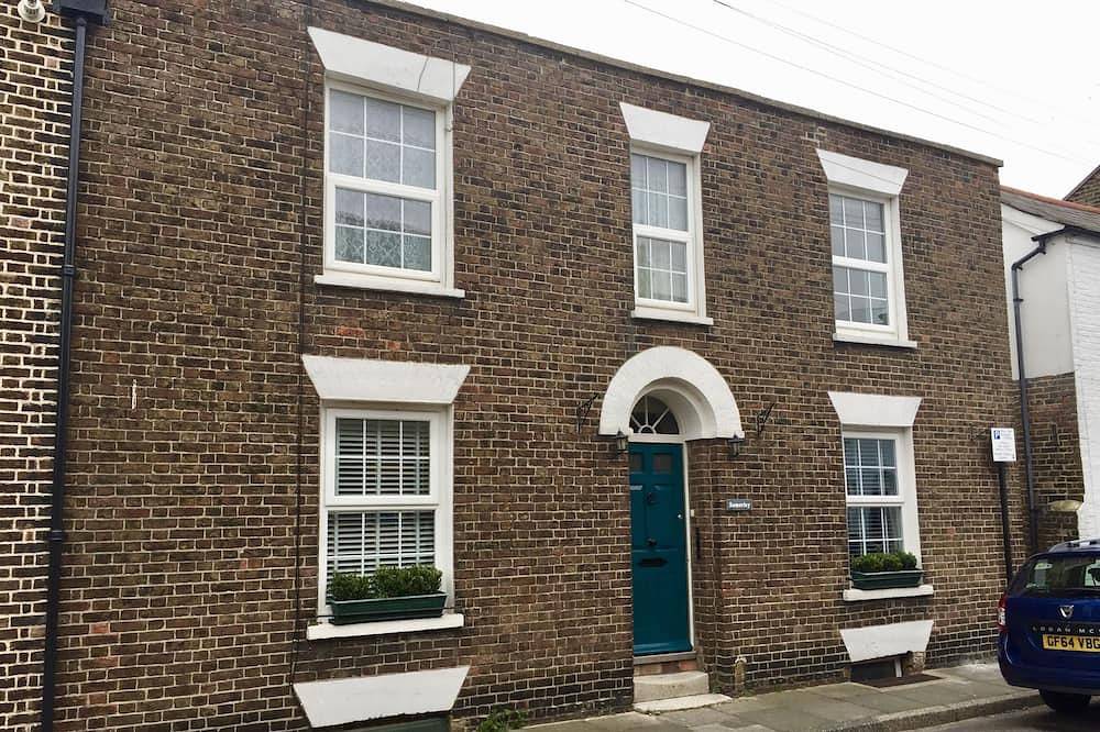 Holiday Rental for 5 People in Deal, Kent