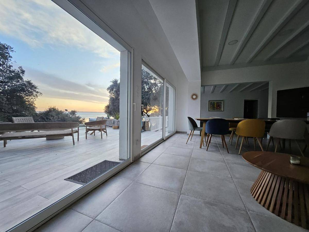 Villa Ilo - devant la plage des Nonnes in Meschers-sur-Gironde, Région de Rochefort