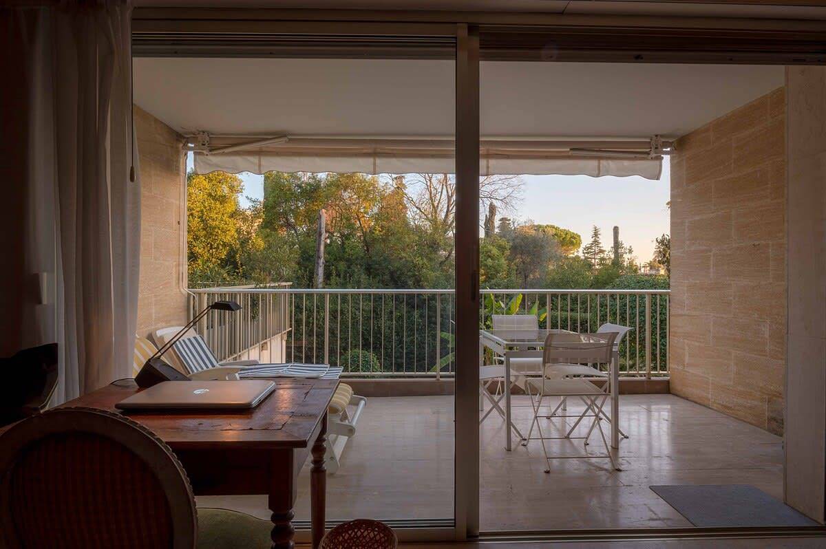Entire holiday apartment, A081 - Cannes Appartement avec terrasse au calme in Cannes, Cannes region