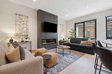 Gîte pour 4 personnes, avec jacuzzi et piscine à Avon