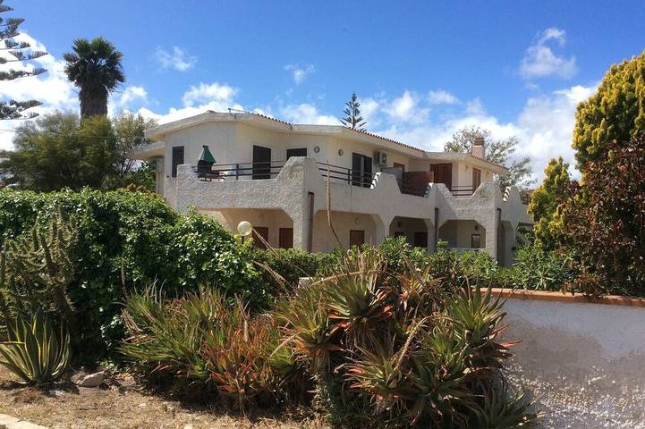 Casa de vacaciones para 6 personas, con jardín además de jacuzzi y terraza, Se admiten mascotas - 1