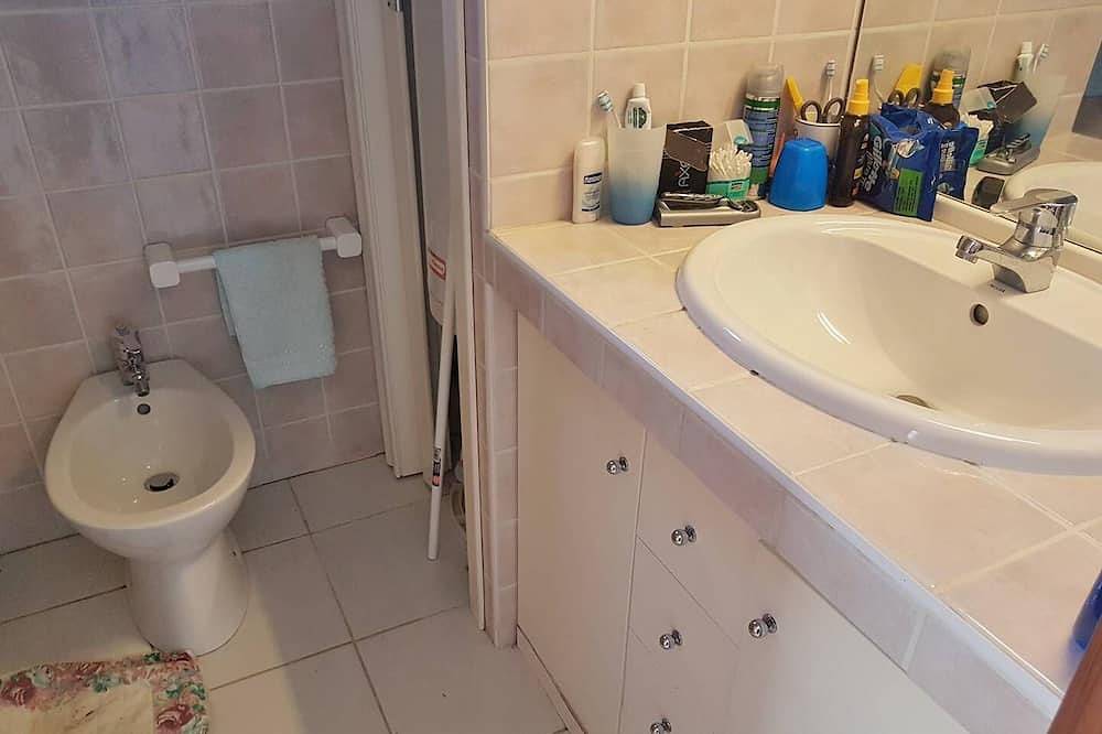 Appartement entier, Appartement Oro 61 -Vue Mer - Plage A Pieds - Favone in Favone, Conca