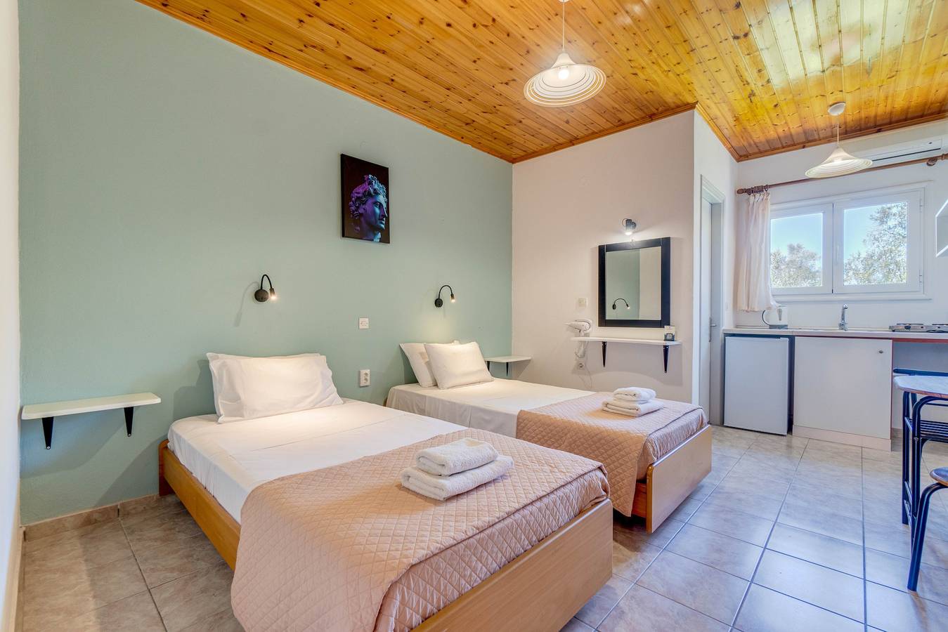 Appartamento intero, Appartamento vacanze "Saint Peter Bay - Basic Room" con piscina condivisa e Wi-Fi in Kavos, Corfù