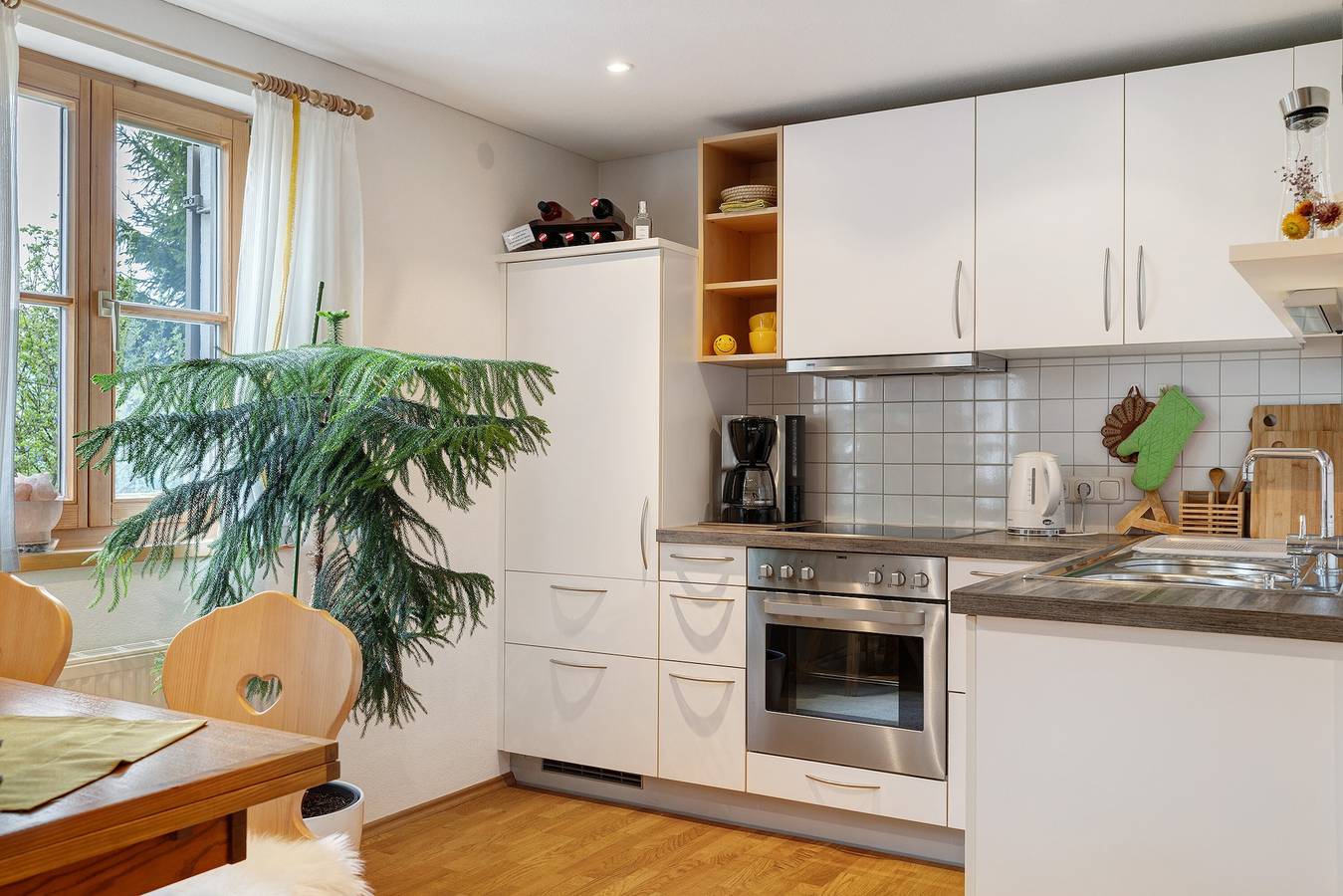 Appartement 'Verdandi' met Uitzicht op de Bergen, Privéterras en Wifi, foto 8