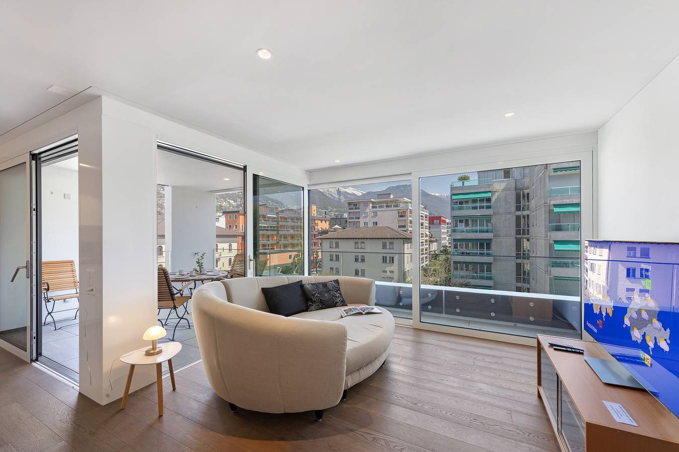 Appartement entier, Appartamento lago e monti in Locarno, Alpes tessinoises