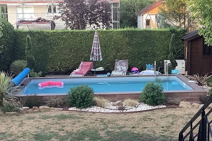 Ganze Wohnung, On the garden level of a contemporary house, a large 50 m2 studio is available for rent, in Gournay-sur-Marne, Seine-Saint-Denis