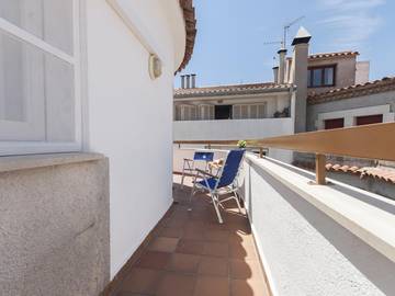 Holiday Apartment for 9 People in Tossa de Mar, Costa Brava, Photo 2