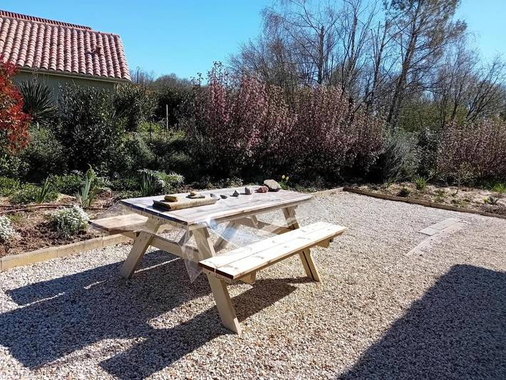 Gîte pour 2 personnes, avec vue et jardin dans Baignes - 2