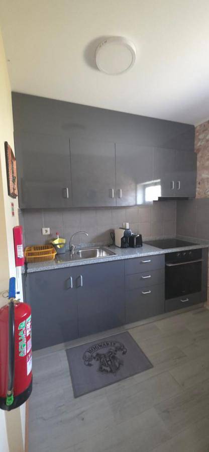 Gîte pour 3 personnes, avec vue et jardin dans Sobral de São Miguel