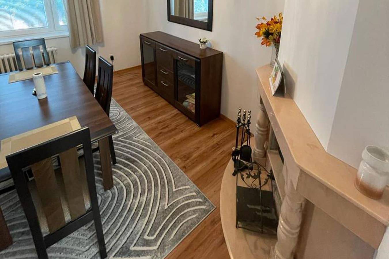 4-Bedroom House Sleeps 7 with Garden in Bratislava und Umgebung