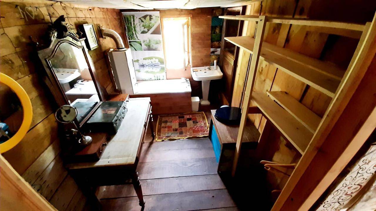 L'atelier de joakim in Seix, Parc naturel régional des Pyrénées ariégeoises