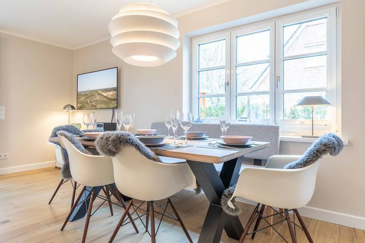 Hausteil mit ca. 144m² Nutzfläche im Ug/Eg/Og/Dg für bis zu 7 Personen. in Westerland, Sylt (Gemeinde)