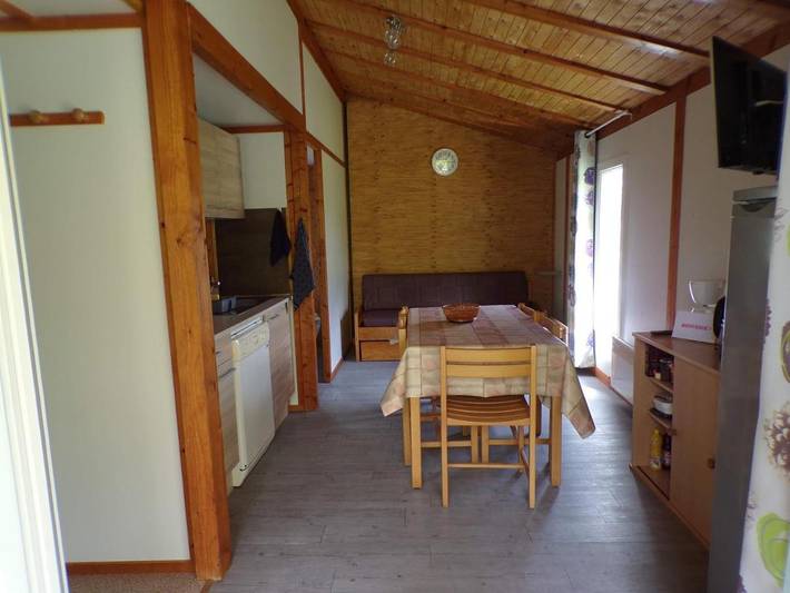 Gîte pour 4 personnes, avec vue ainsi que terrasse et piscine à Signy-le-Petit - 4