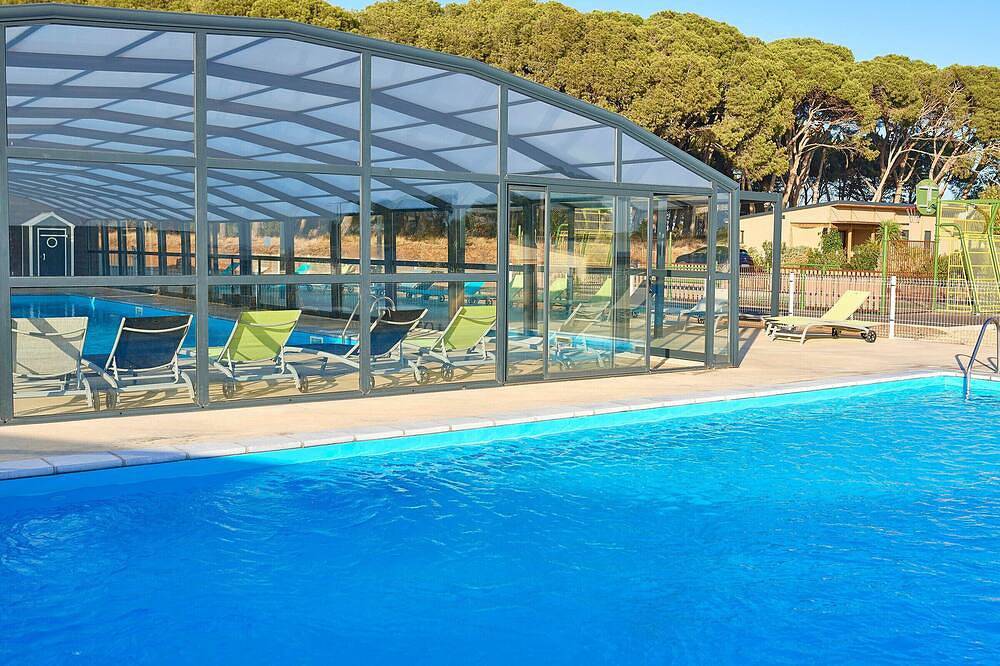 Chalet de Madera con 3Habs, 2Baños, Piscinas Climatizadas y Toques de Lujo Cercano a la Playa in Pomérols, Côte d'Améthyste