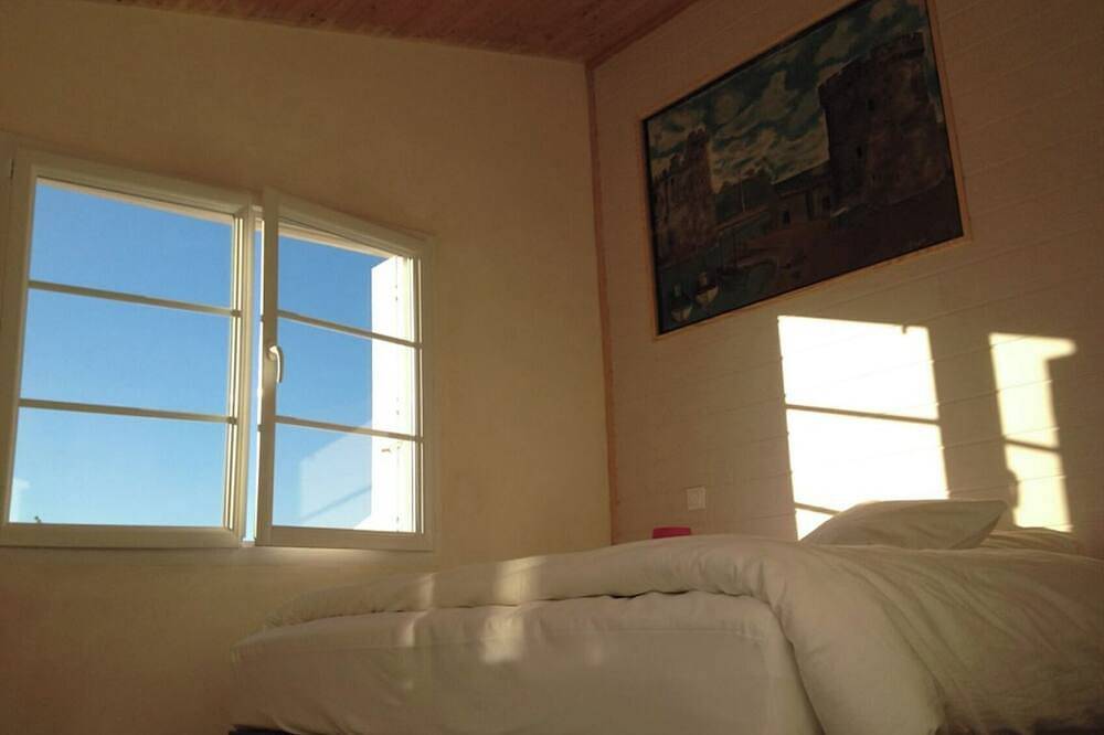 Typical, completely renovated Réthaise house in Loix, Ile de Re