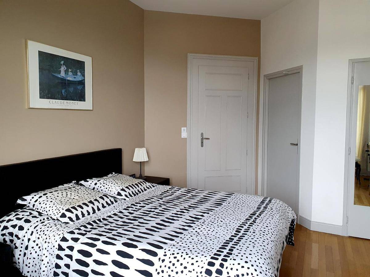 Appartement entier, Two-Bedroom Apartment in Aix-les-Bains, Région de Chambéry
