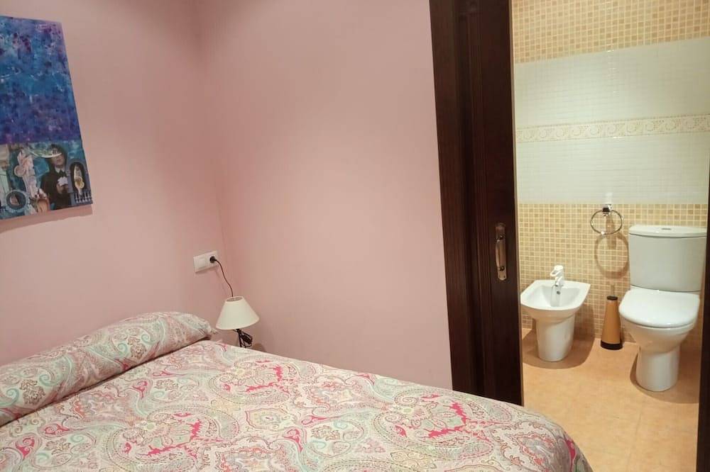 Entire apartment, Family apartment in the city center, enjoy activities and natural surroundings. in Alcoi, Alicante Inland