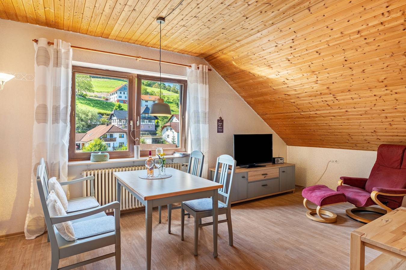 Ganze Wohnung, Ferienwohnung 'Haus Berger' mit Balkon und zweitem Schlafzimmer in Seebach (Ortenaukreis), Mittlerer Schwarzwald