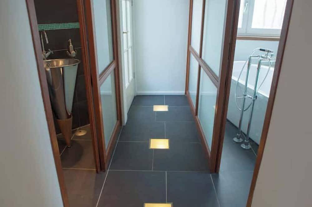 B&B in der Nähe von Amsterdam mit Jacuzzi, Poolbillard und Frühstück in Abcoude, Groene Hart