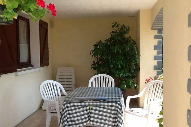 Location de vacances pour 2 personnes, avec jardin à Montcel - 4