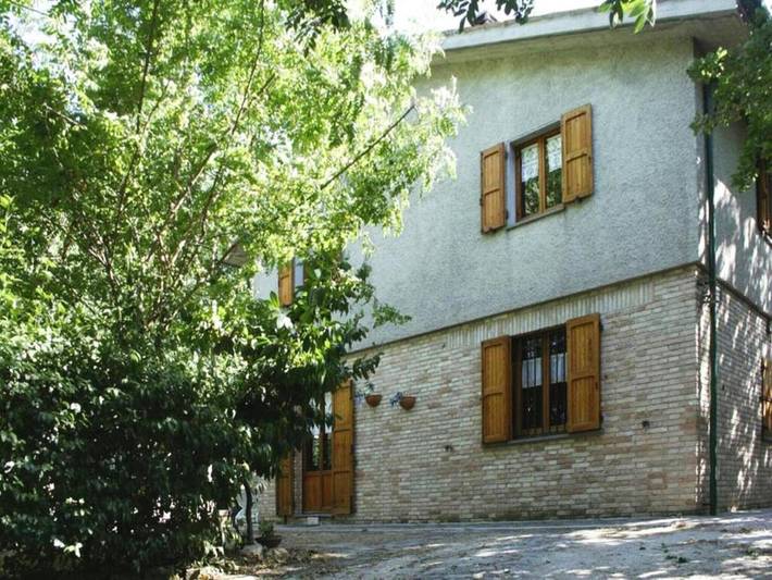 Ferienhaus für 8 Personen, mit Terrasse und Garten sowie Pool