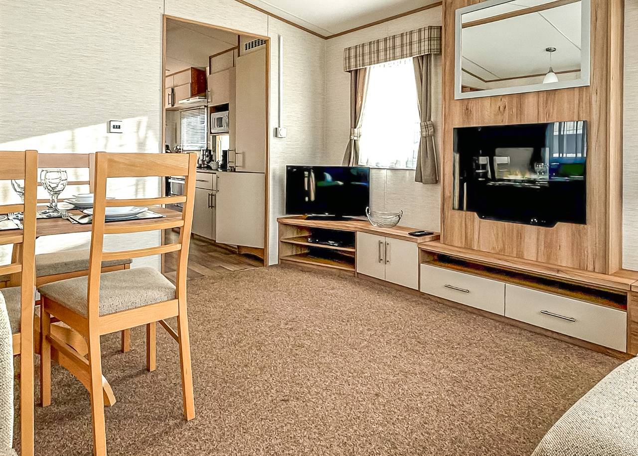 Caravan for 4 People in Shalfleet, Isle of Wight