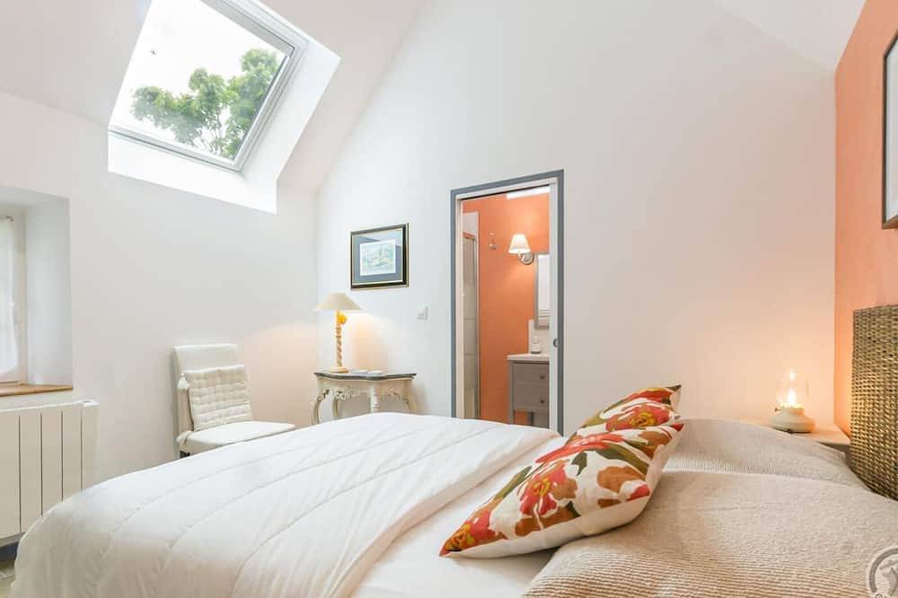 Charmante Maison en Pierre avec Jardin Privé in Gatteville-le-Phare, Région de Cherbourg