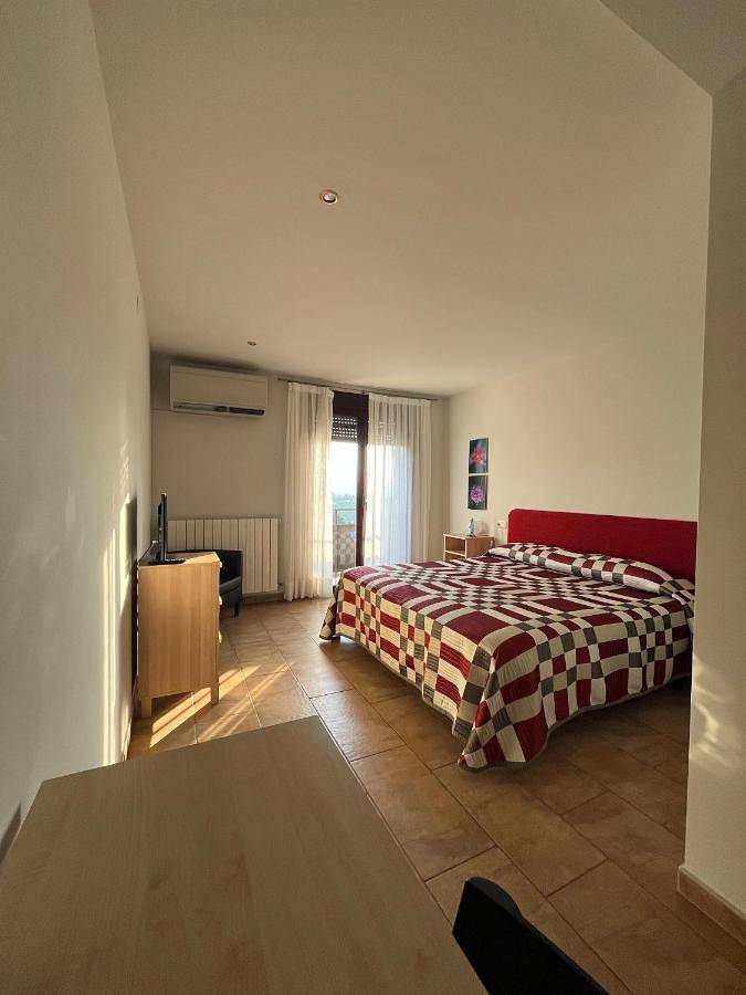 Apartamento para 2 personas, con vistas además de jardín y balcón en Benasal