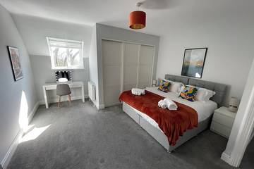 Apartment for 4 People in Wakefield, West Yorkshire, Photo 2