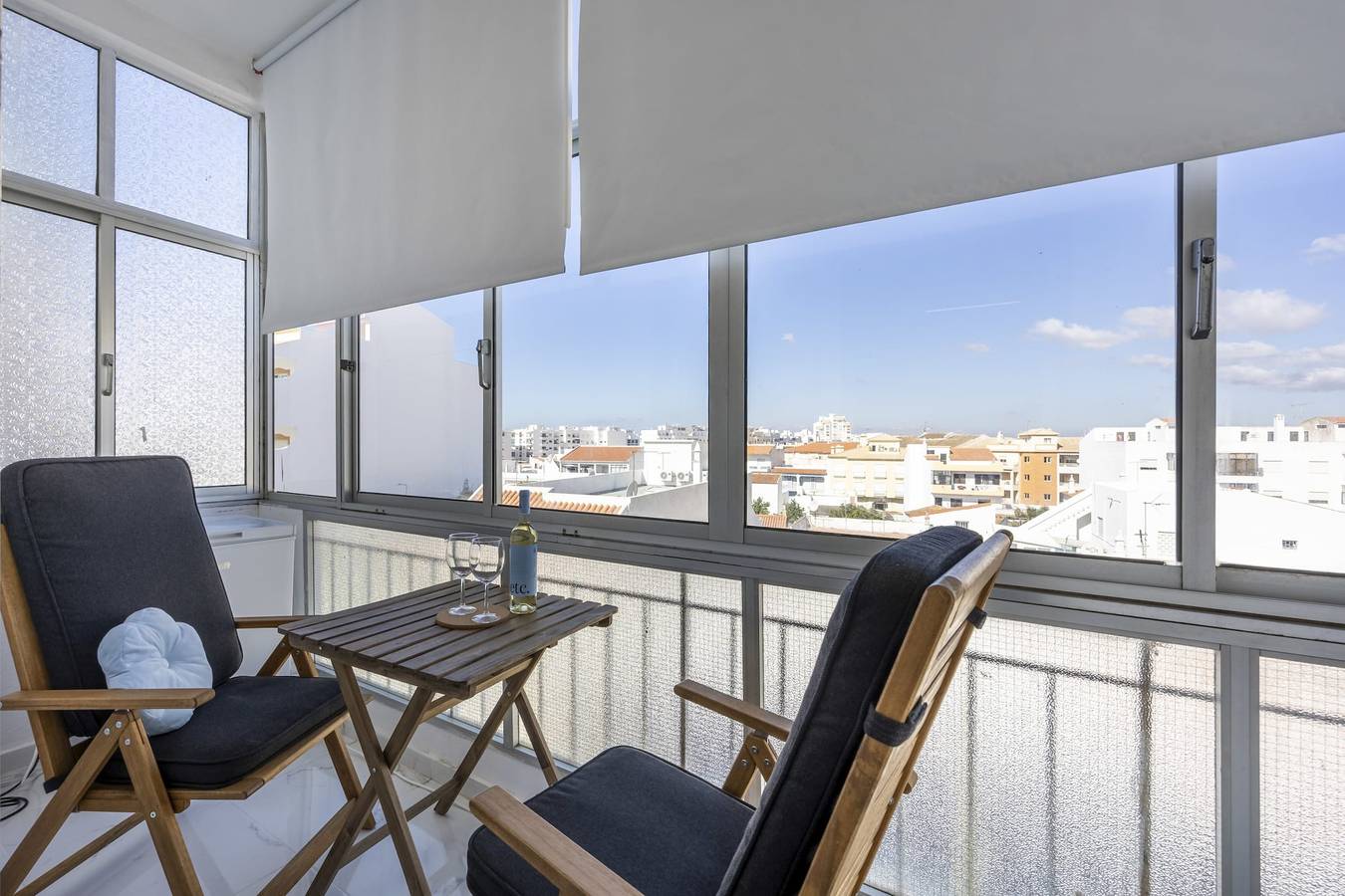 Entire apartment, Nordic Breeze - 1 bedroom apartment just 5 minutes from the beach in Quarteira, Faro District