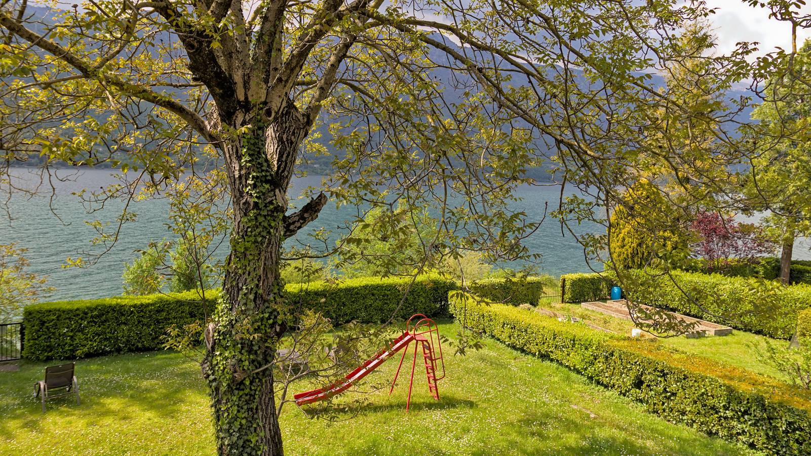 Ganze Wohnung, Ferienwohnung für 4 Personen mit Garten in Idro, Gardasee-Berge