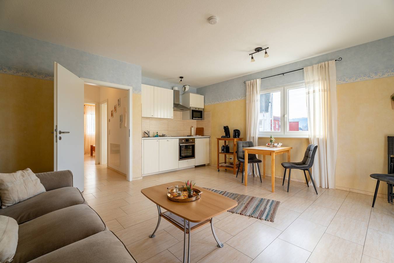 Apartamento entero, Apartamento 'Fewo Luino' con balcón y wifi in Gengenbach, Valle del Kinzig