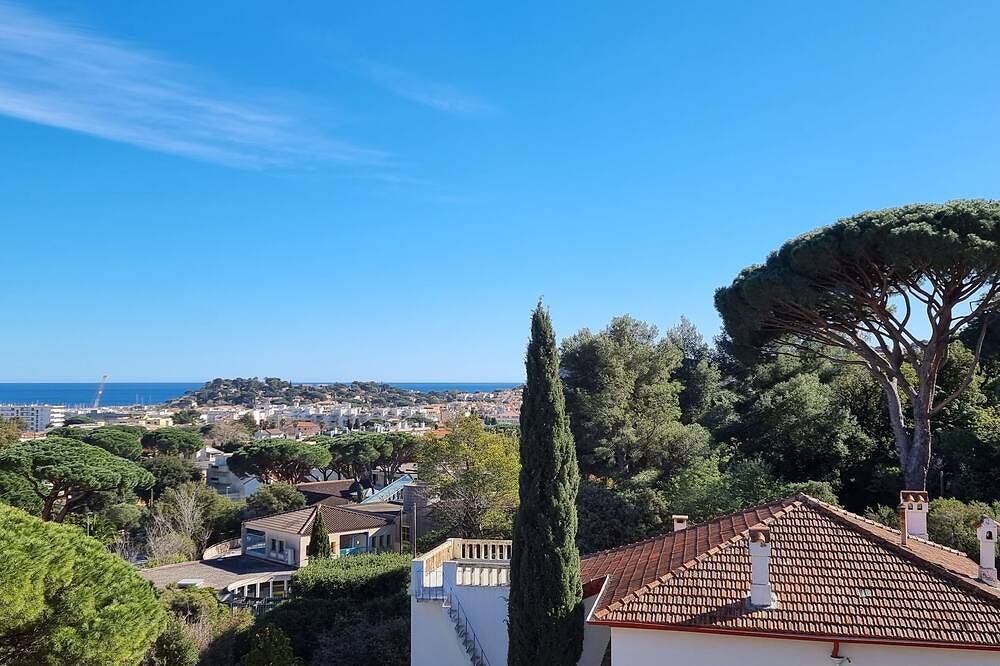Appartement entier, Studio Cabine vue mer Cavalaire sur mer in Cavalaire-sur-Mer, Région de Draguignan