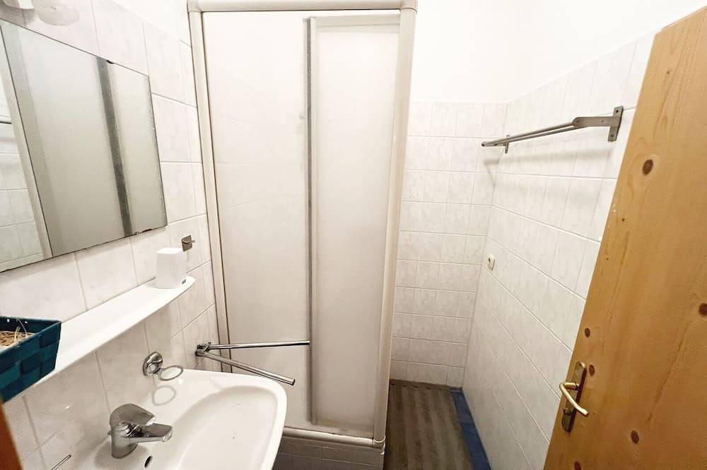 Ganze Wohnung, Appartement 5, 27 qm für max. 4 Personen in Bergen (Chiemgau), Chiemsee