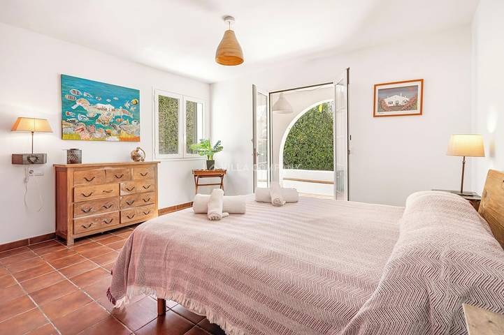 Wonderful Villa in Tranquil Area - Private Pool, 250m from Sea, Air-conditioning in Punta Prima, Sant Lluís