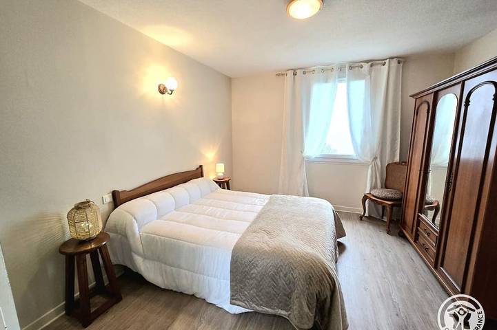 Gîte pour 11 personnes, avec jacuzzi et jardin à Paulin - 4