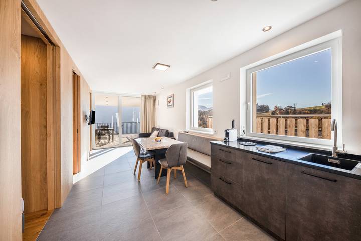 Ganze Wohnung, Ferienwohnung "Thalerhof Sancta Sebastianus" mit Bergblick, Garten & Wlan in Unterinn, Ritten
