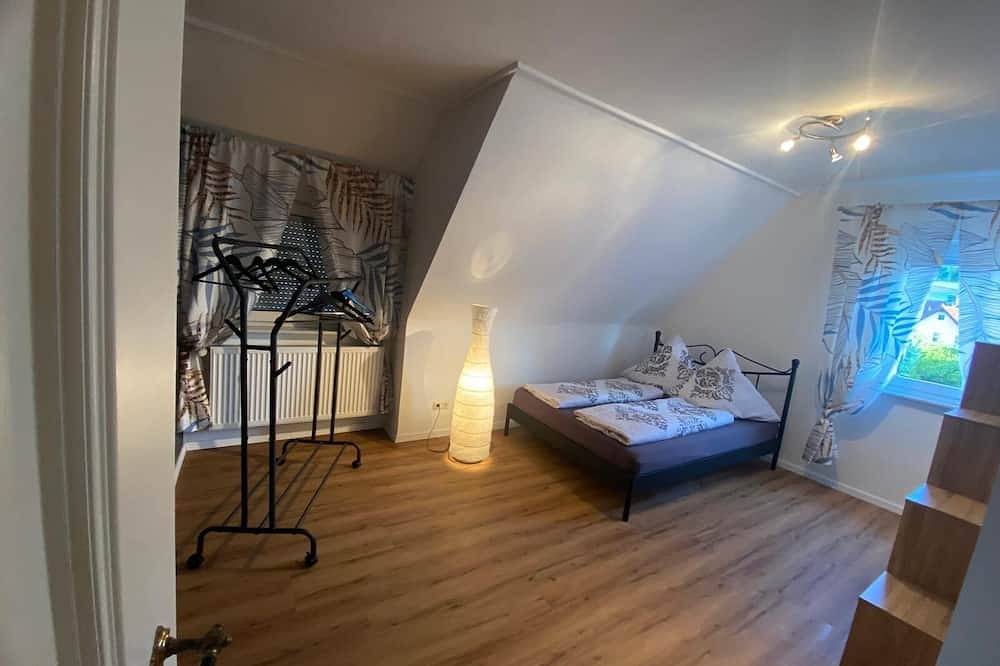 Freistehendes Einfamilienhaus mit großen Terasse in Petersberg, Rhön-Hessen