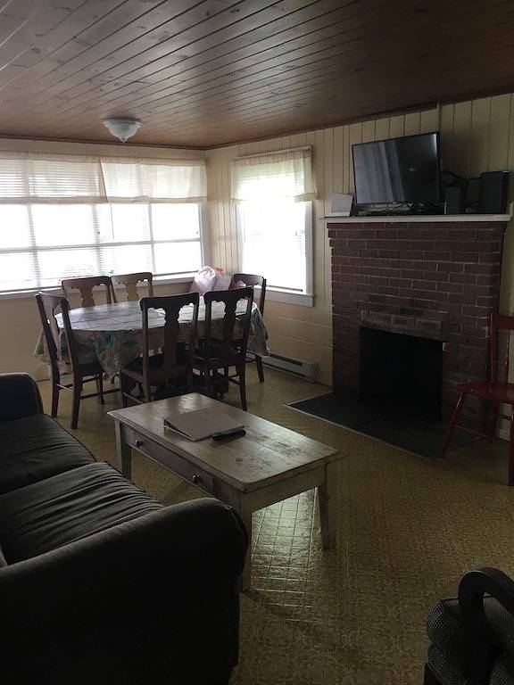 Cottage for 6 people, with yard in Connecticut