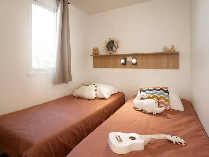 Camping Le Ragis - Mobilhome 4 personnes - Mobil Home Confort - 2 chambres 4 pers in Challans, Vallée de la Loire