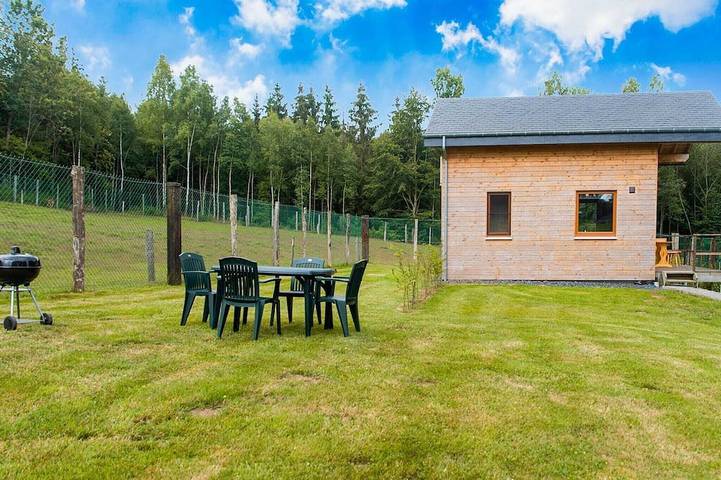 Chalet pour 4 personnes, avec terrasse et jardin