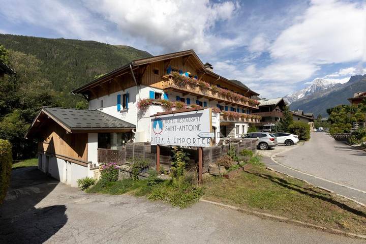 Hôtel pour 2 personnes, avec Terrasse et Jacuzzi ainsi que Jardin et Sauna
