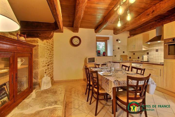 Gîte pour 5 personnes, avec piscine et jardin à Merlevenez - 4