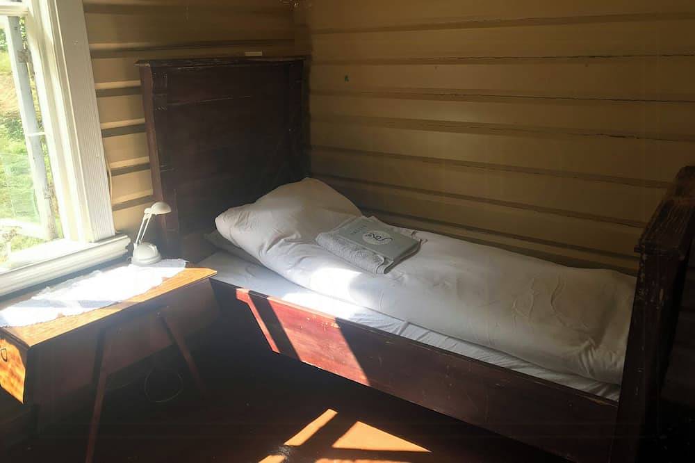 Bauernhof aus dem Jahr 1770 mit schwimmender Sauna am See in Drangedal