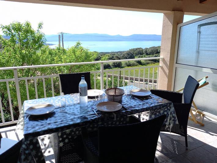 Appartement de vacances pour 4 personnes, avec terrasse