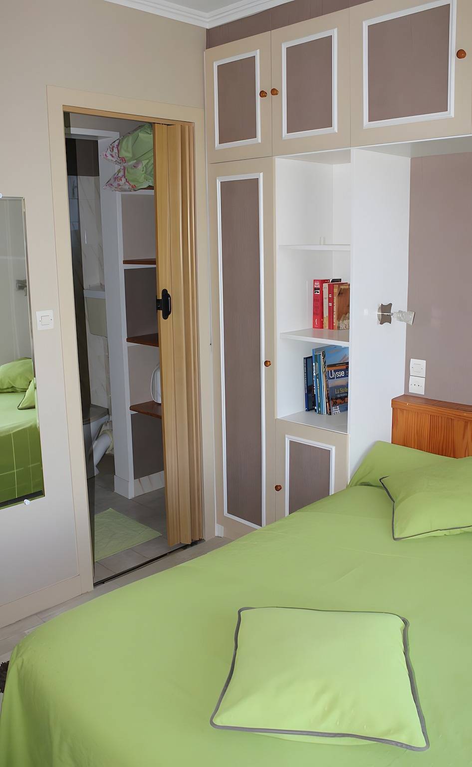 Chambres d’hôtes « Kersehen Bleue » avec jardin commun, balcon et Wi-Fi in Plouider, Région de Brest