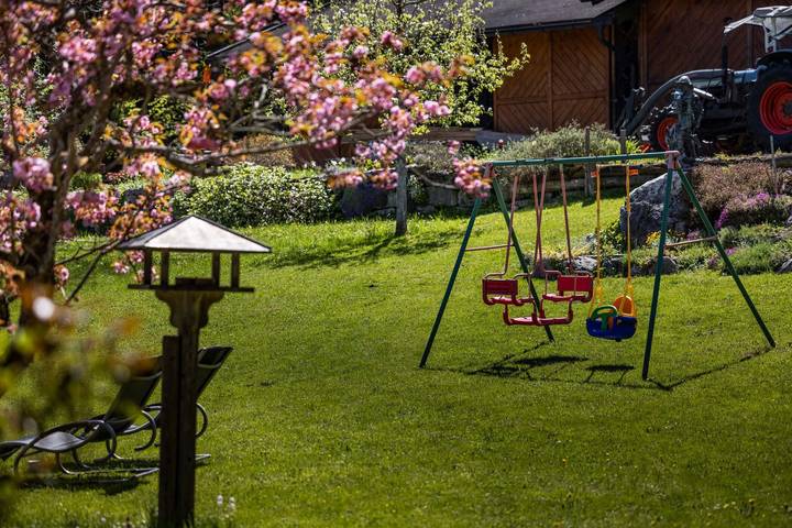 Ganze Ferienwohnung, Gästehaus Sägfeiler - Ferienwohnung Kehlstein für 2 Pers., ca. 36 m², Schlafzimmer, Wohnküche, Balkon in Bischofswiesen, Berchtesgadener Alpen