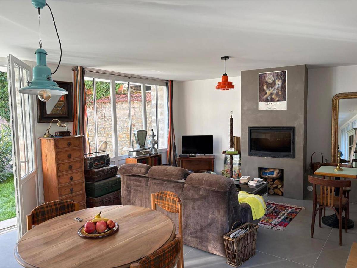 Two-Bedroom House in Moigny-sur-École, Parc naturel régional du Gâtinais français